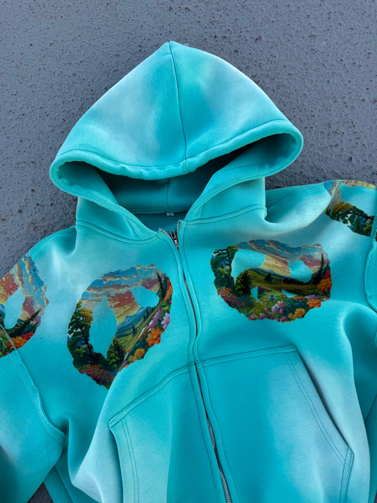 “☮️” Zip Up Hoodie